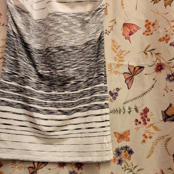 Athleta White and Black Stripped Midi Dress - Picture 4 of 10